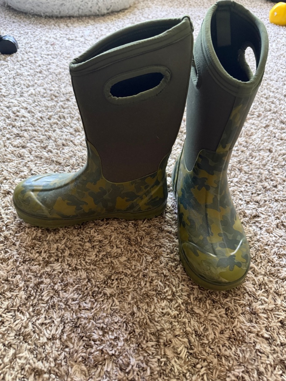 Bogs Kids Olive Camo Pull-On Rain Boots